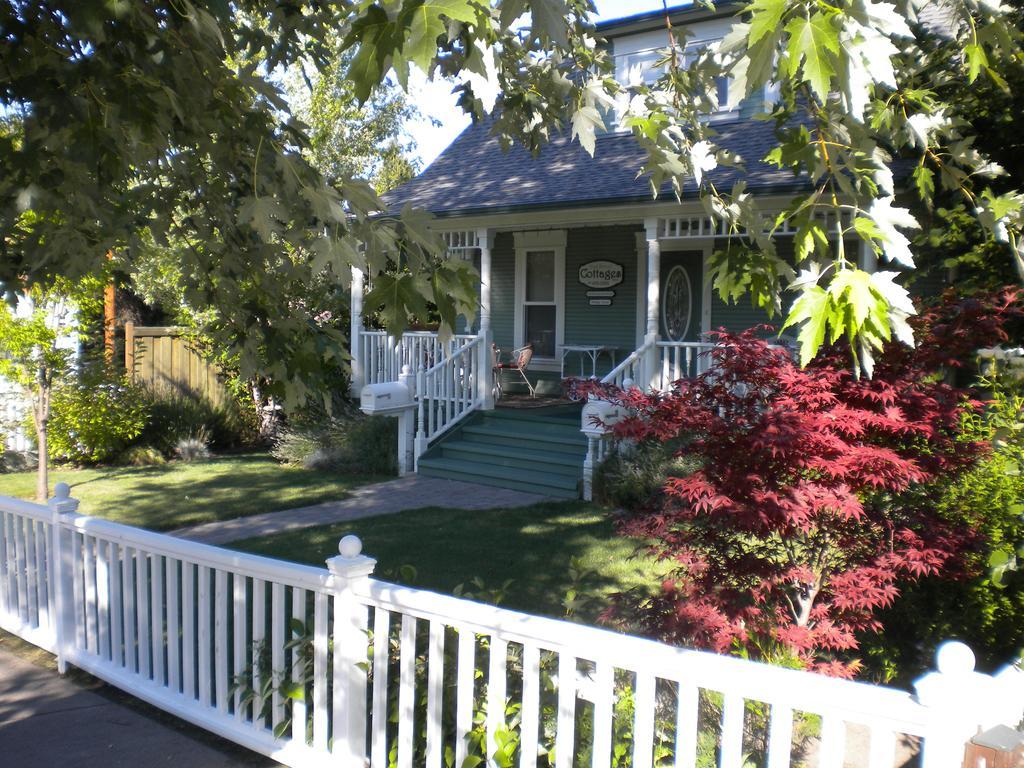 Second Street Cottages Ашленд Экстерьер фото